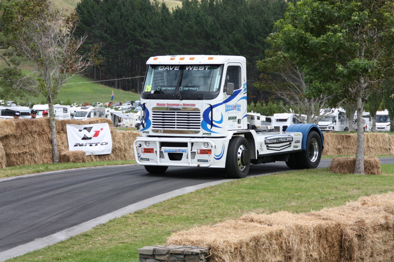 Illustration for article titled Here Is Your Mega Gallery From Rod Millen's Leadfoot Festival In New Zealand
